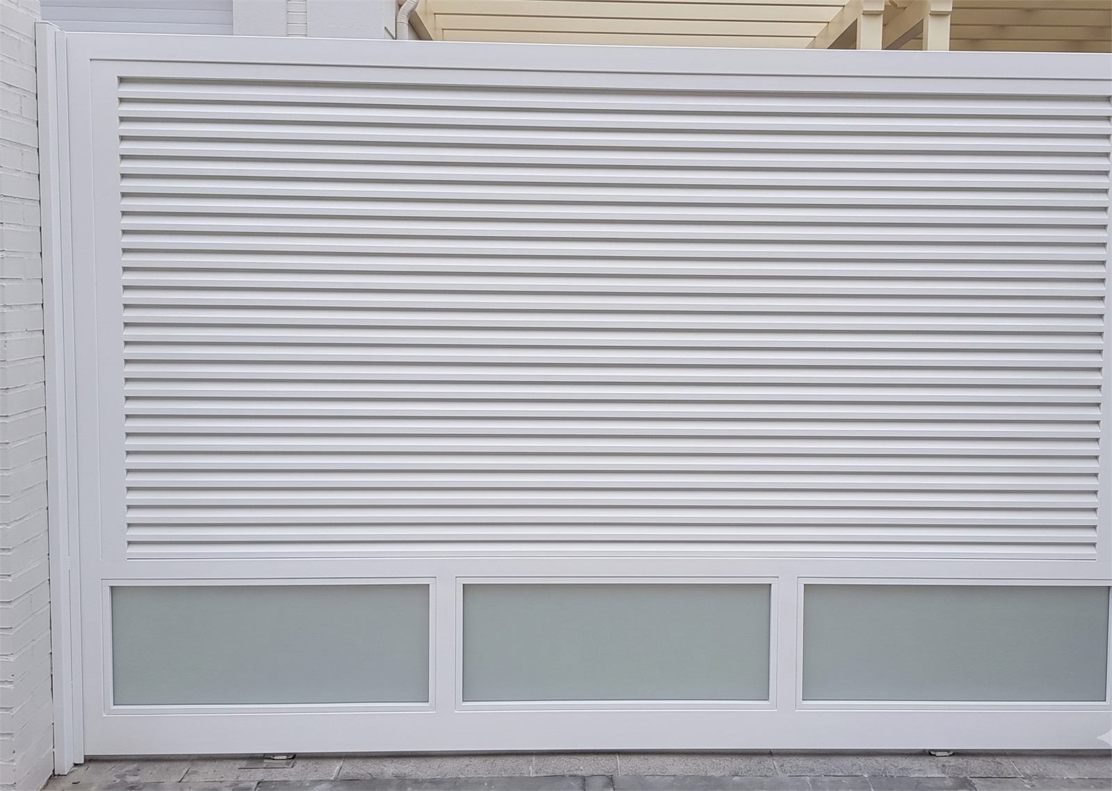 Detail of impact garage door aluminum panel construction