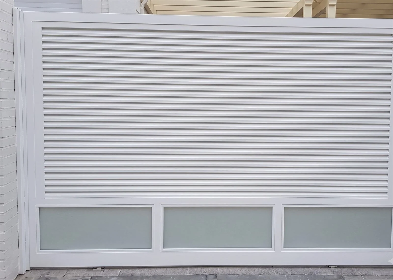 Detail of impact garage door aluminum panel construction